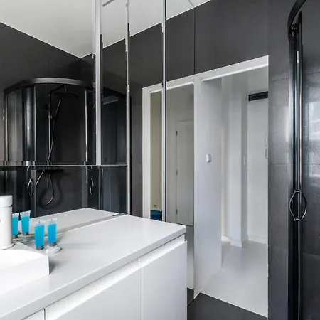 Apartment Twarda 14 Warsaw